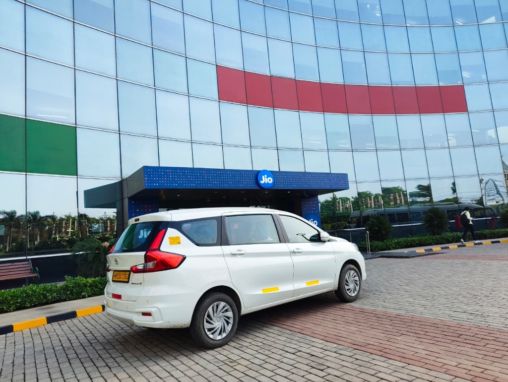 RTS Corporate Cab at Reliance Jio State Head Office Gurugram